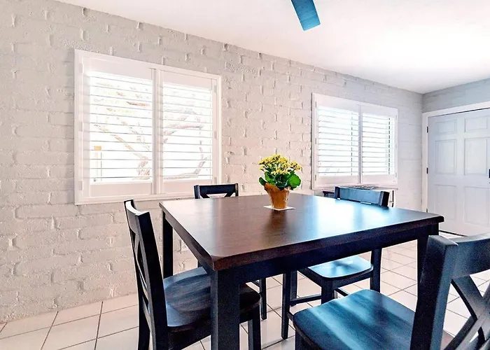 Alegria Corner - Charming Dog-friendly, 2br-1ba With Pool, Mountain Views Apartment