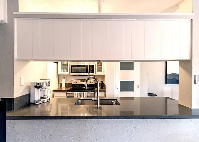 Alegria Corner - Charming Dog-friendly, 2br-1ba With Pool, Mountain Views Tucson