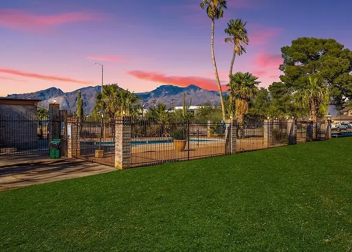 Apartment Alegria Corner - Charming Dog-friendly, 2br-1ba With Pool, Mountain Views